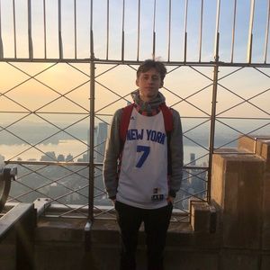 Meet your Posher, Maxwell